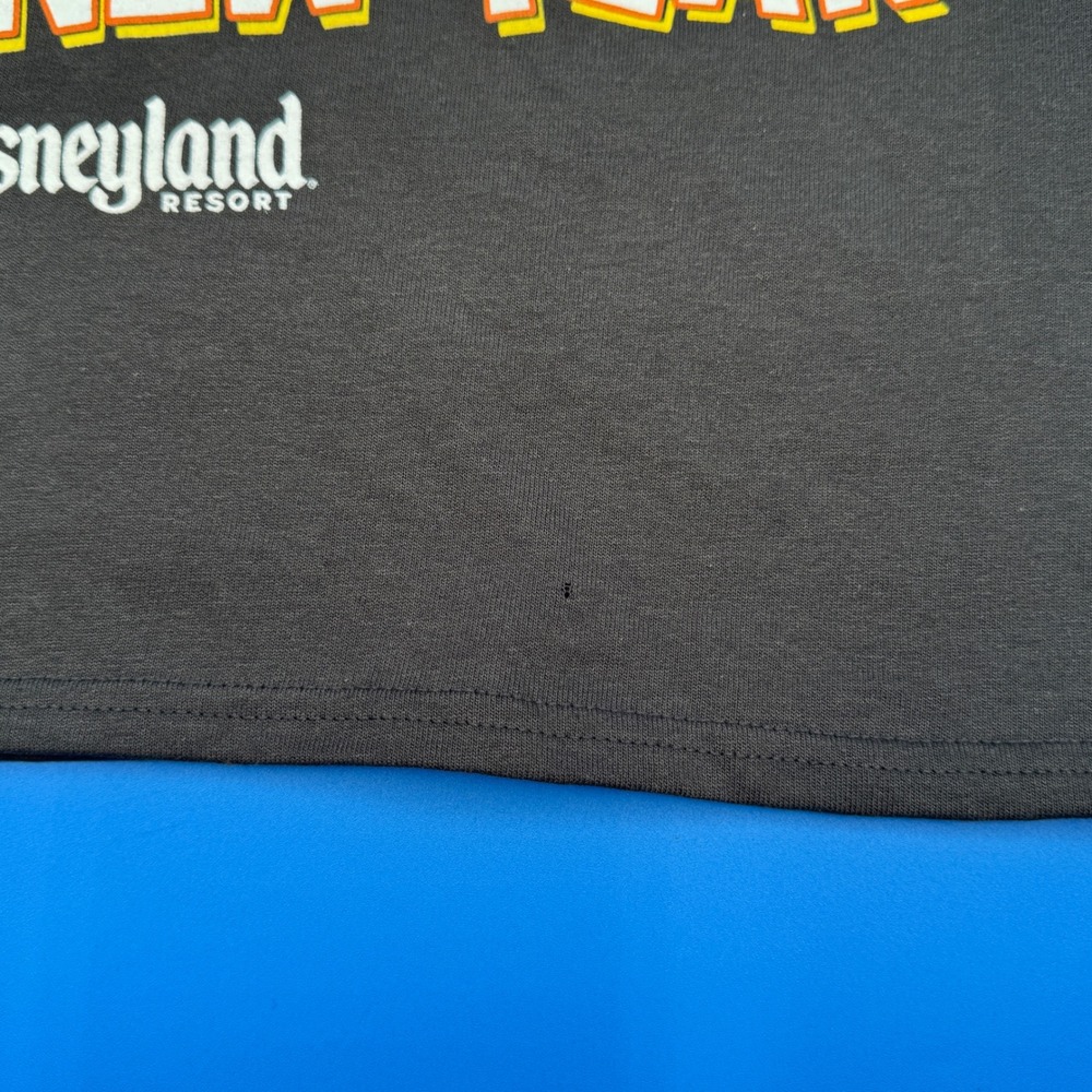 Disneyland 2024 Happy New Year Mickey Minnie Goofy Donald T Shirt Size S - Picture 2 of 6